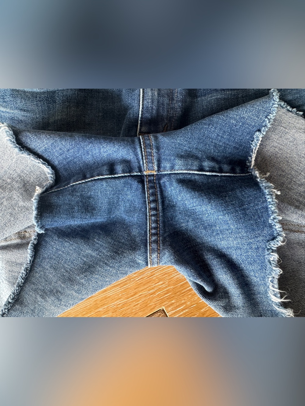 BUNDLE: MADEWELL 2 Pairs of High Rise Denim Shorts Cutoffs Frayed Hem Size 32 - Picture 5 of 13
